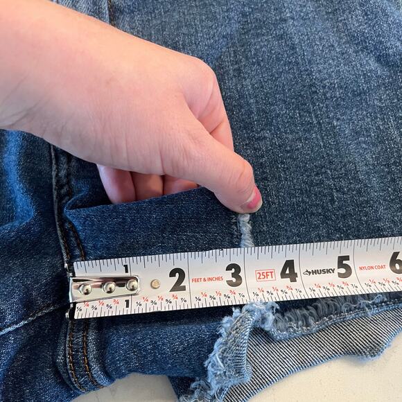 Judy Blue Jean Shorts with Raw Hem Size Medium‎ - Picture 8 of 8